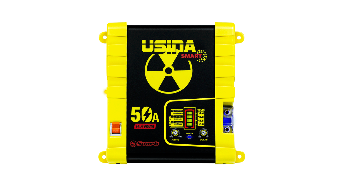 USINA 12V, 50AH ha sido desarrollado para alimentar sistemas de 12 voltios en camiones, autobuses, autocaravanas, etc. Se puede utilizar como cargador de baterías y también como fuente de alimentación directa para equipos de 12 V.

Tomada de corriente: 220v y 110v

Reúne todos los requisitos para proveer carga a baterías estacionarias de Litio, hace carga de reposición 14.4 V, Carga flotante 13.8 V. Corte  y monitoreo de reposición de carga. Con este cargador usted no tendrá que preocuparse de nada, solo déjelo conectado y listo.